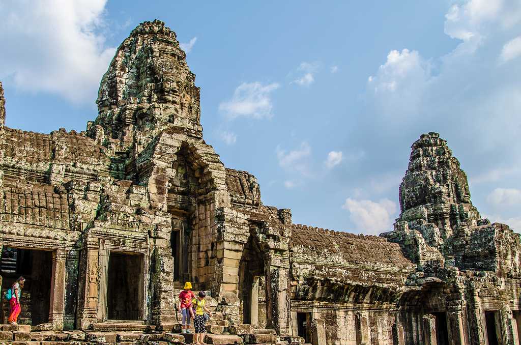 壮观的柬埔寨吴哥遗迹图片