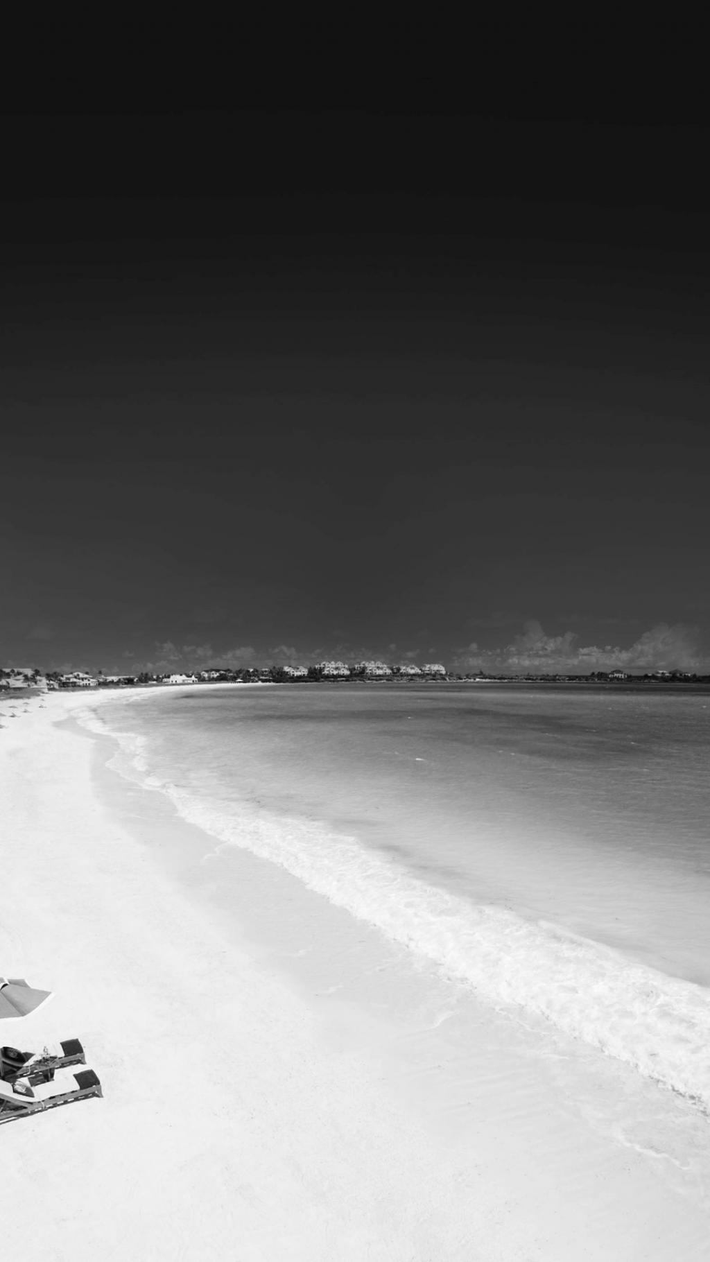 红外海滩海边黑白iPhone 6+高清壁纸