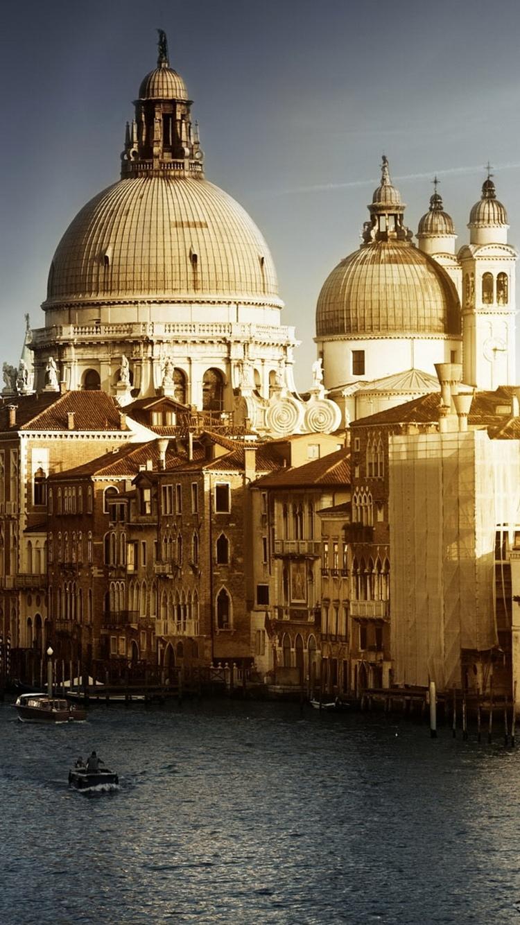 可爱的威尼斯城市角落iPhone 6壁纸