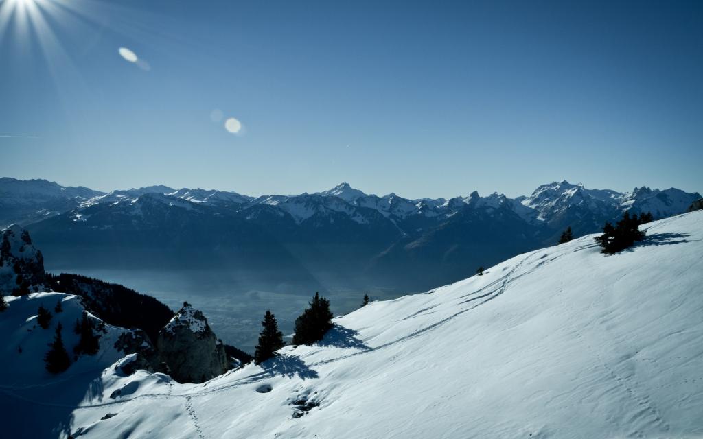 瑞士山冬季Mac壁纸