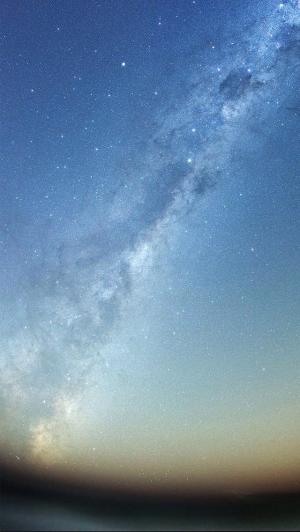 在地平线iPhone 5银河的银河