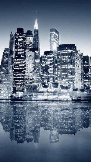 城市倒影蓝夜iPhone 6 Plus高清壁纸