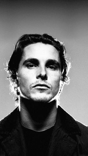 Christian Bale电影演员肖像iPhone 5壁纸