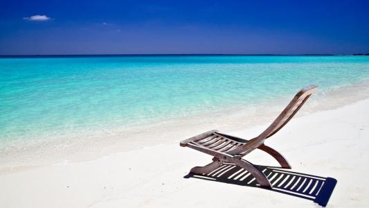 沙滩躺椅Mac壁纸