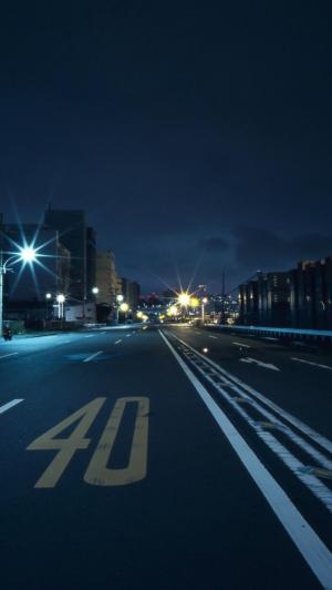 日本东京街赛车之夜iPhone 5壁纸