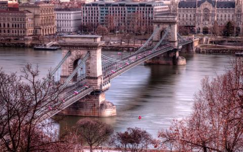 在布达佩斯Mac壁纸桥