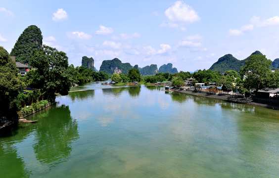 广西桂林遇龙河景致图片