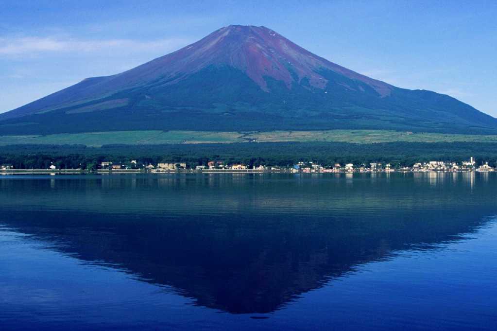 壮丽的富士山图片
