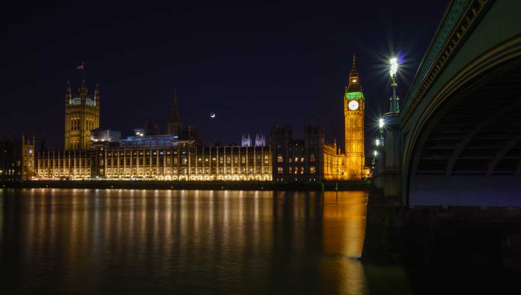 英国伦敦地标大本钟建筑自然风光图片