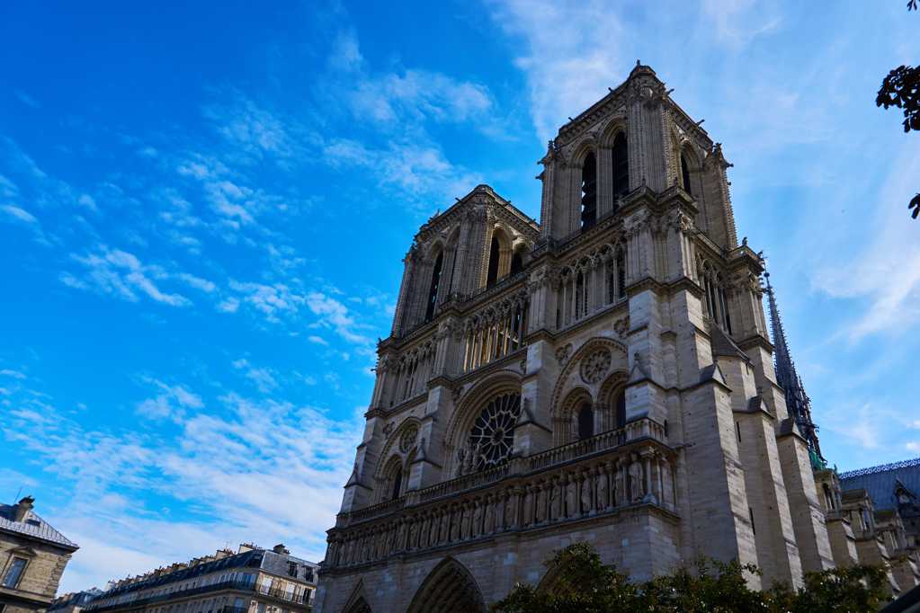 法国巴黎圣母院建筑