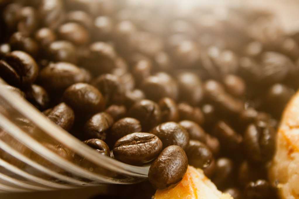 醇香的咖啡豆图片