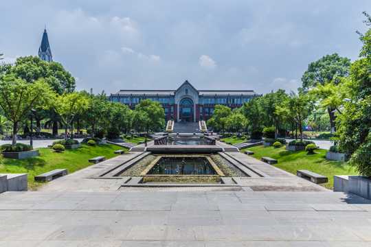 上海华东政法大学