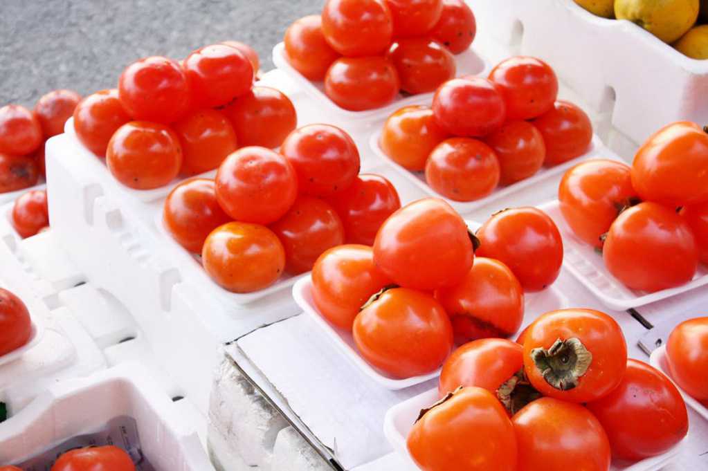 新嫣红色番茄图片