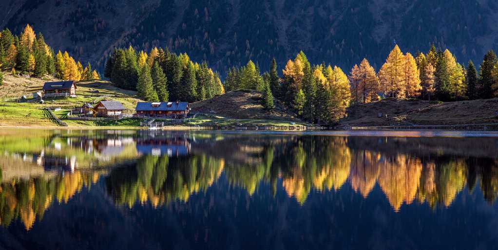 秀美的奥地利镜子湖景象图片