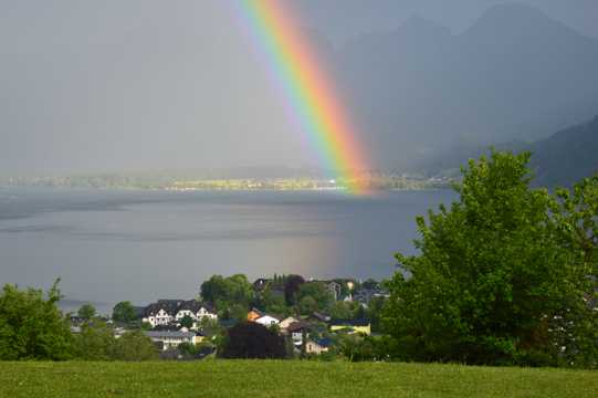 奥地利彩虹天空图片