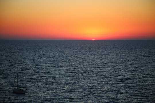 海上朝阳自然风光图片