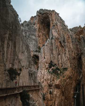 山崖峡谷景观图片