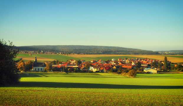 德国原野村庄图片