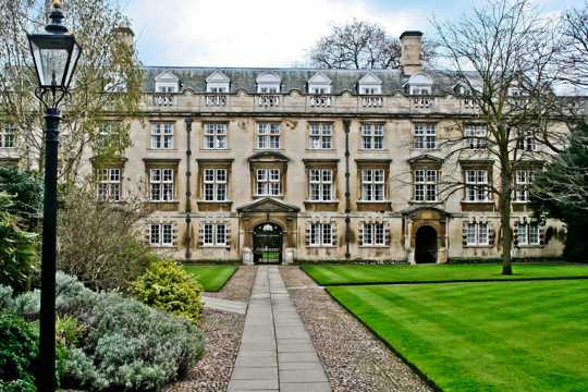 英国剑桥大学建筑自然风光图片