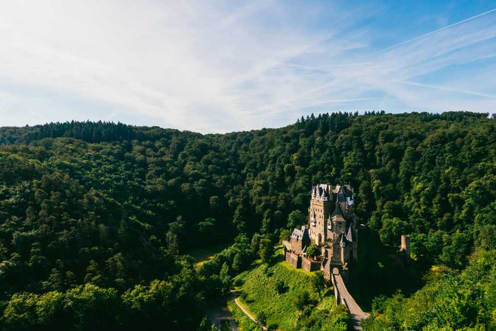 德国爱尔茨城堡高清图片
