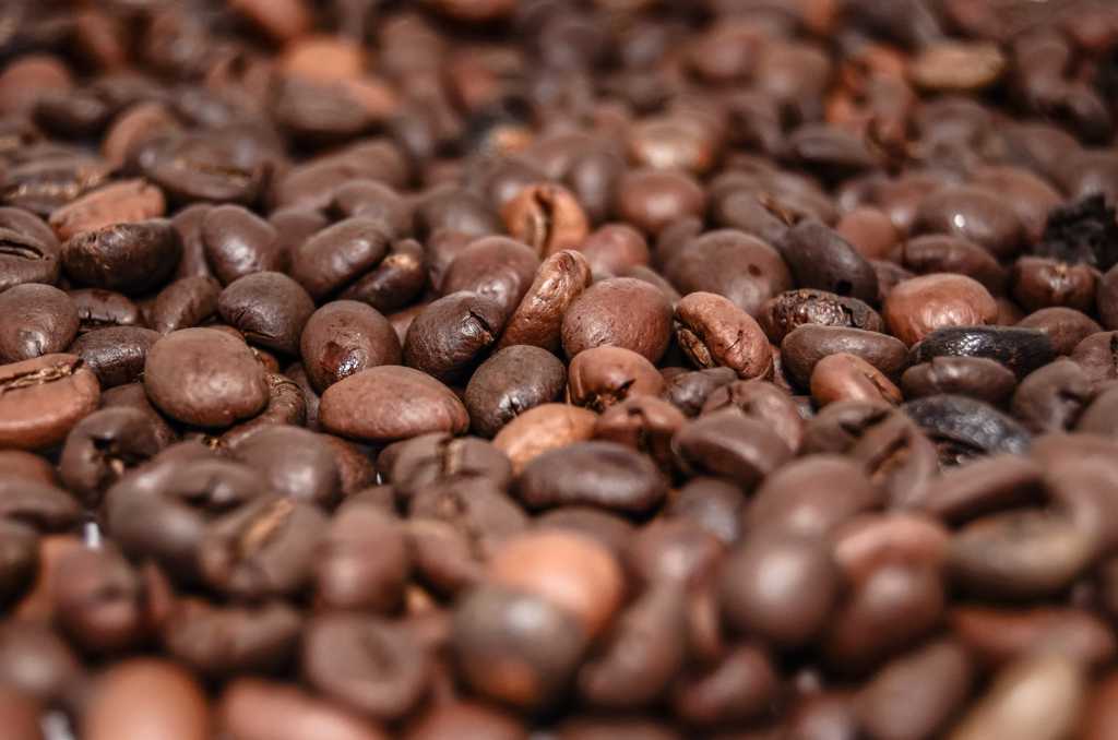 浓郁醇香的咖啡豆图片