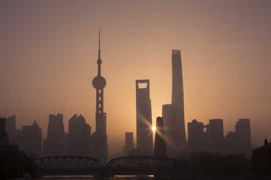 上海魔都的朝阳景物图片