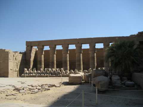埃及卢克索建筑景色