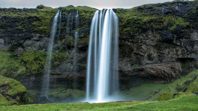 冰岛塞里雅兰瀑布自然风光图片