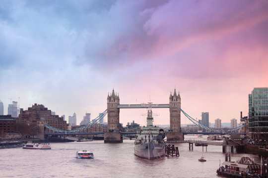 伦敦塔桥自然风光高清图片