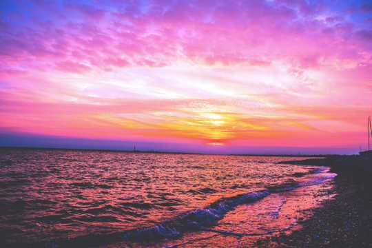 唯美的日落海洋风光图片