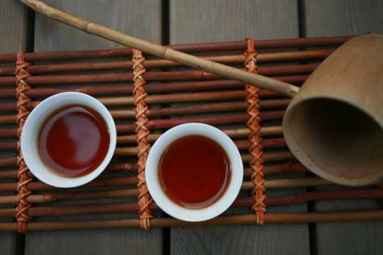 普洱茶红色茶汤图片