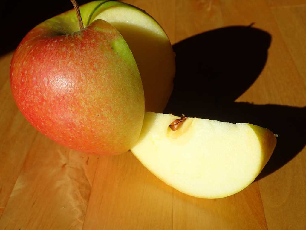 苹果切片图片
