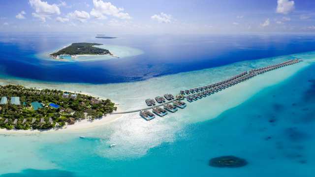 唯美的马尔代夫珊瑚岛景色图片