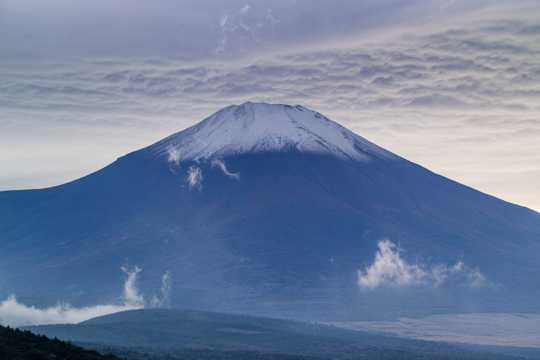 优雅的富士山图片