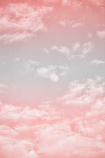 唯美的粉色天空图片