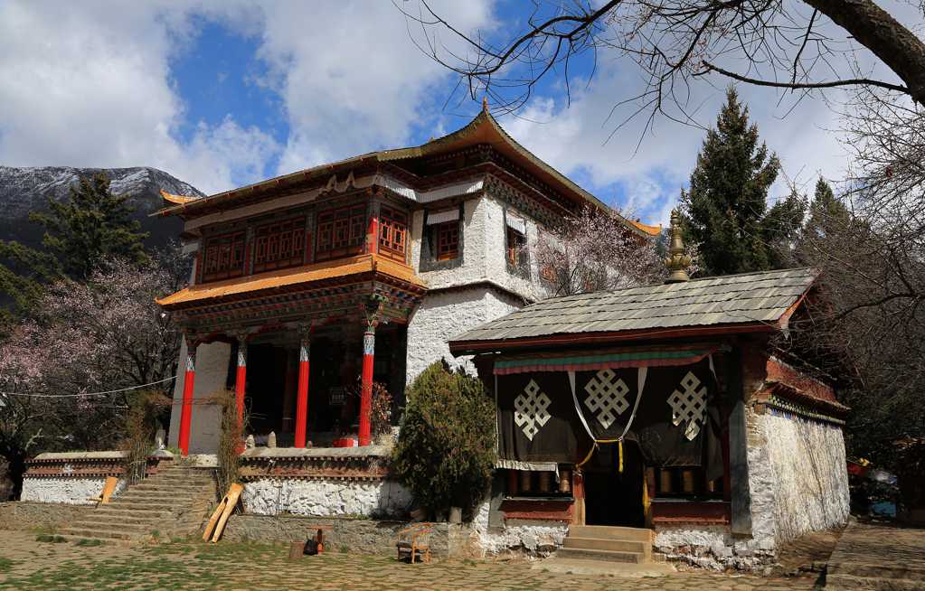 西藏措宗寺建筑景观图片