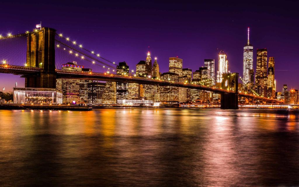 布鲁克林大桥在晚上的Mac壁纸