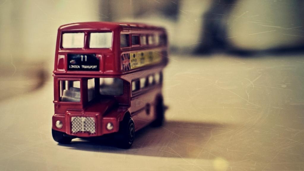 古英语巴士玩具Mac壁纸
