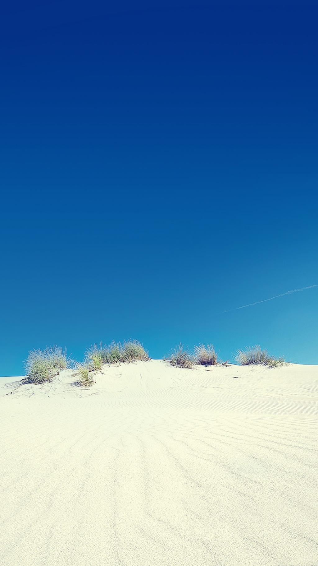 沙漠沙丘清澈的蓝天iPhone 6 Plus高清壁纸