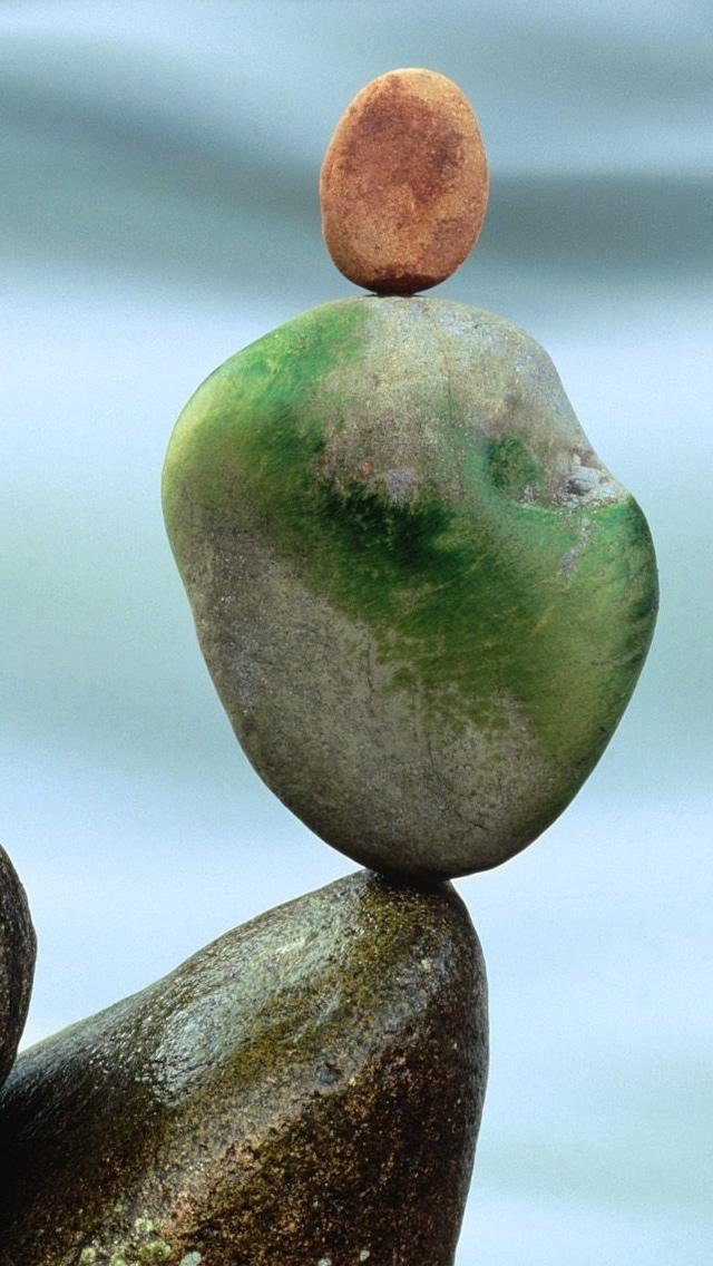 石平衡iPhone 5壁纸